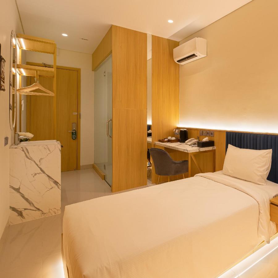 The Risman Hotel At Jakarta Airport Cbc Tangerang Eksteriør bilde