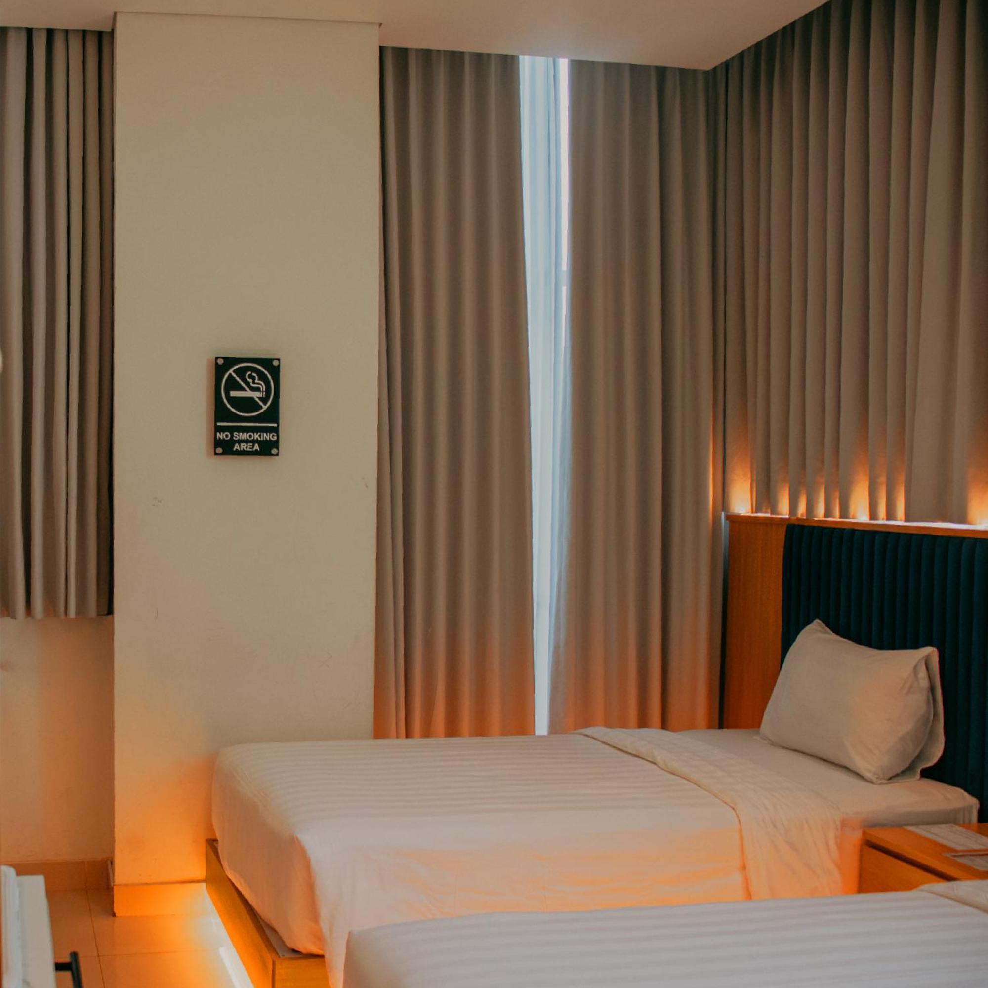 The Risman Hotel At Jakarta Airport Cbc Tangerang Eksteriør bilde